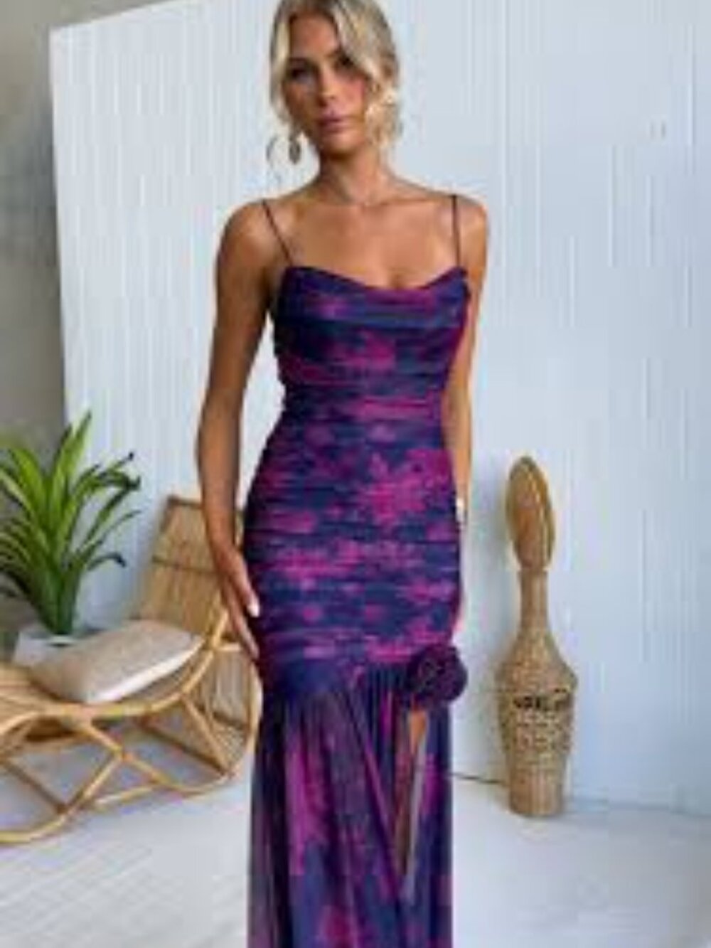 Flowing sheer fabric Dress 18